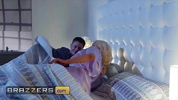 Ama de casa rubia nicolette shea engaña a su esposo