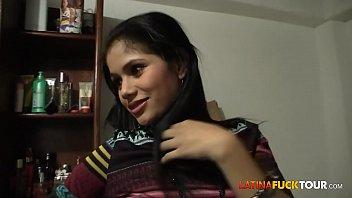Amateur colombiana recibe un facial sorpresa