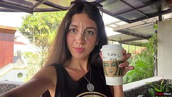 Crazy cumwalk en starbucks