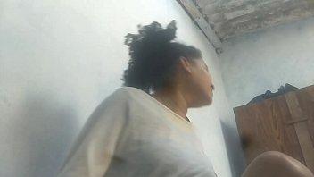 Cuñada me despertó en casa pero yo solo quería follar sin condón en la cama de corno bombomd4 video completo en xvideos red