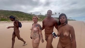 Fui a la playa nudista de bahía para dárselo a los pirocudos