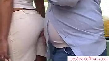 La mejor escena de bus groping increíble mujer de negocios juega con groper