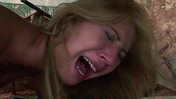 Linda chica humillada parte 4 propiedad sub puta abofeteada y follada duro