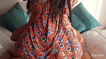 Me visita mi amiga culona con un vestido corto y follamos duro sin condon se la acabo dentro
