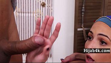 Muslim milf eases family tension hijab4k