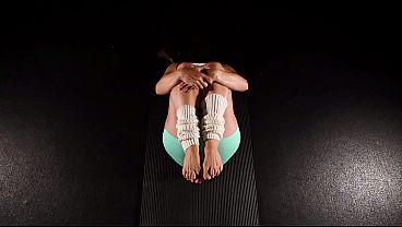 Puedes hacer estas 5 posturas de yoga
