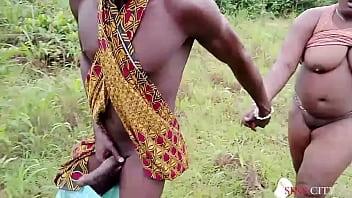 Sexo con la esposa del rey en el bush