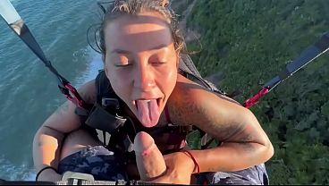 Sexo en las alturas tuve sexo mientras volaba un parapente
