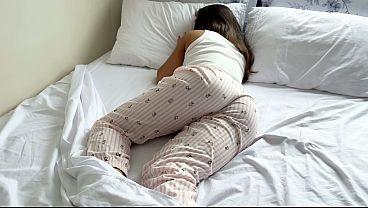Te juro que no se lo diré a nadie mi pequeña hijastra